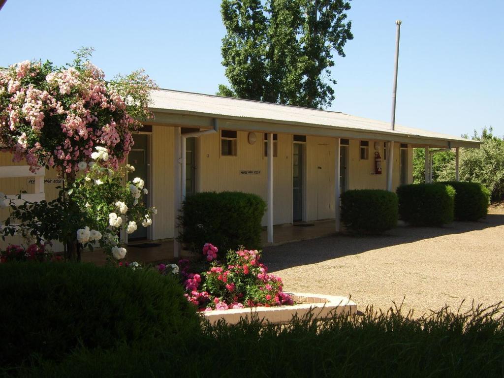 Garden Motor Inn Gundagai Εξωτερικό φωτογραφία